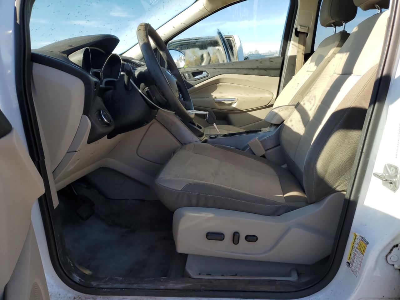 FORD ESCAPE SE