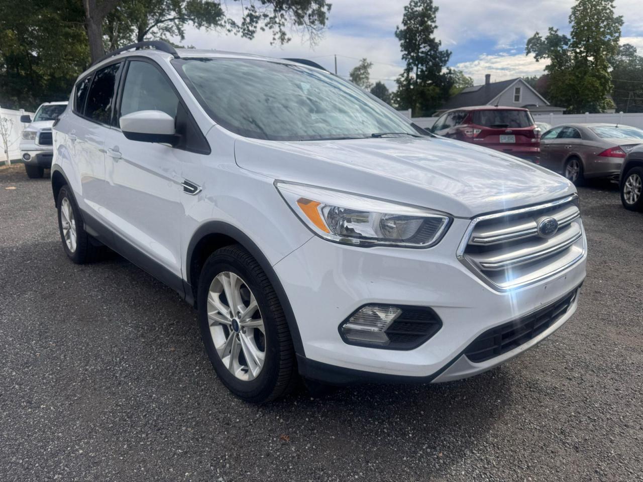 FORD ESCAPE SE
