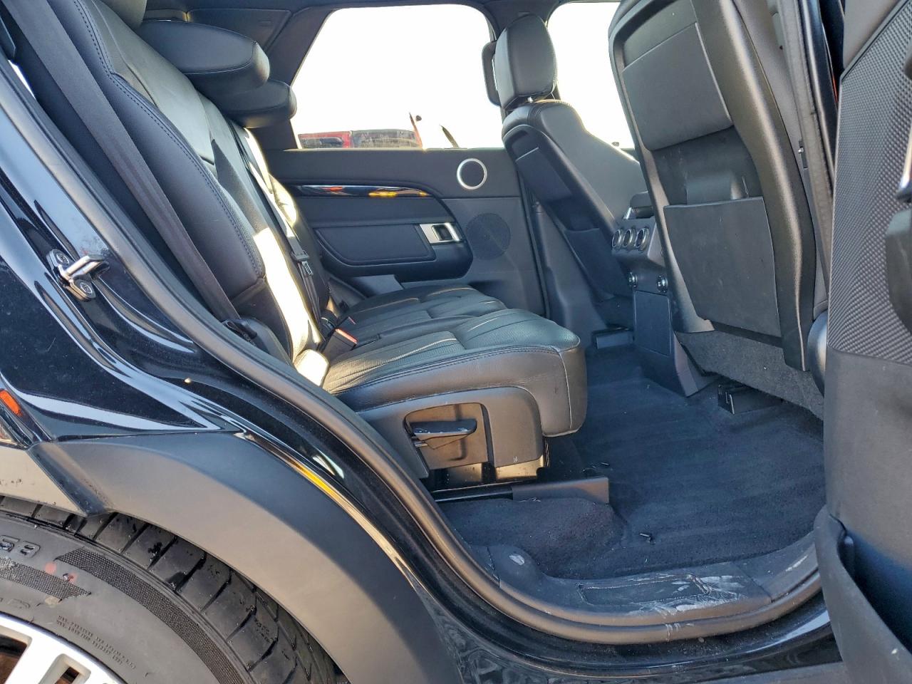 LAND ROVER DISCOVERY SE