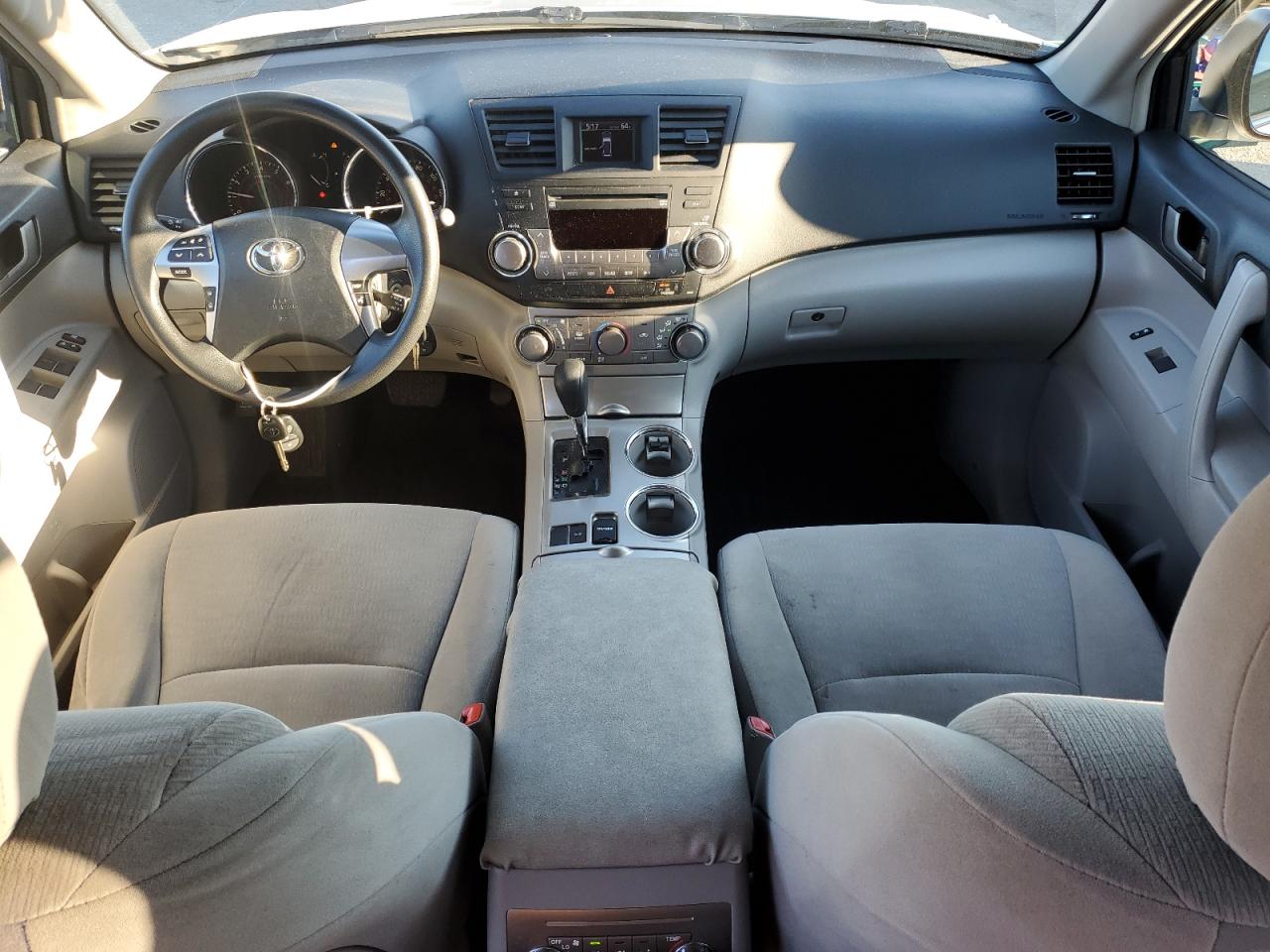 TOYOTA HIGHLANDER BASE