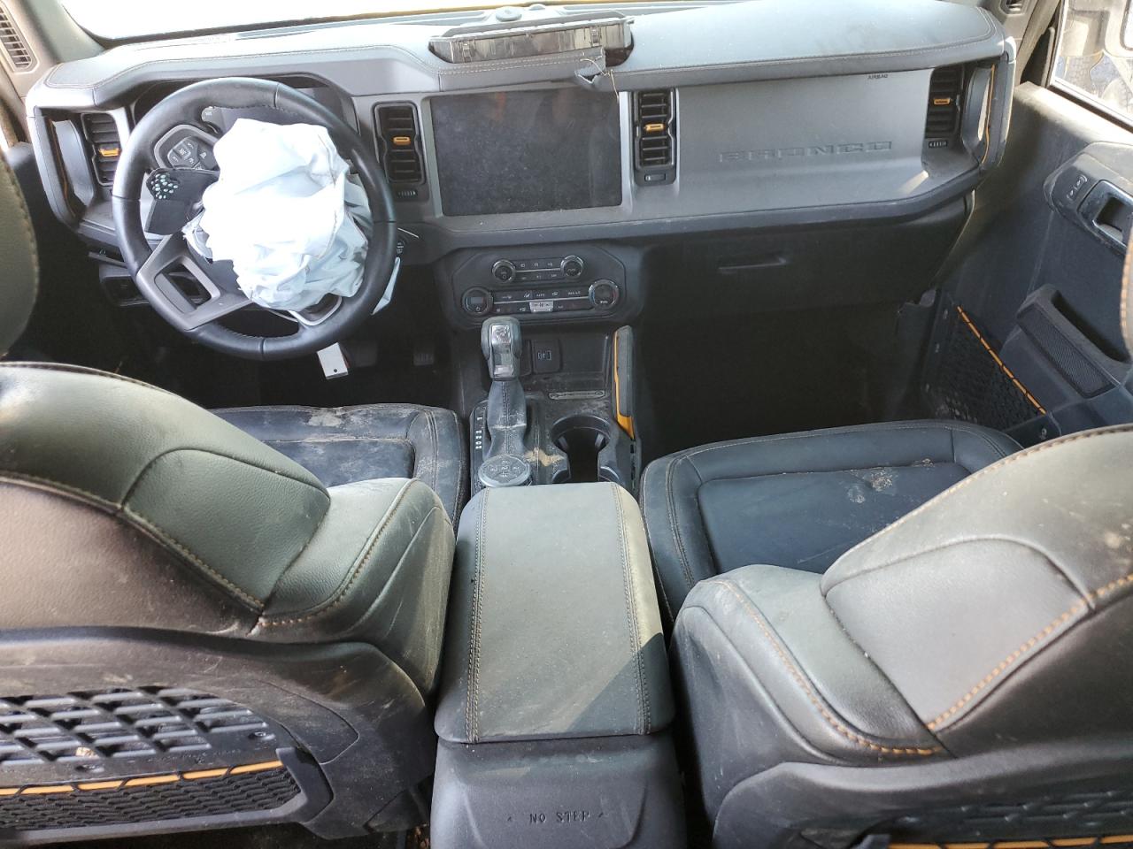 FORD BRONCO BADLANDS