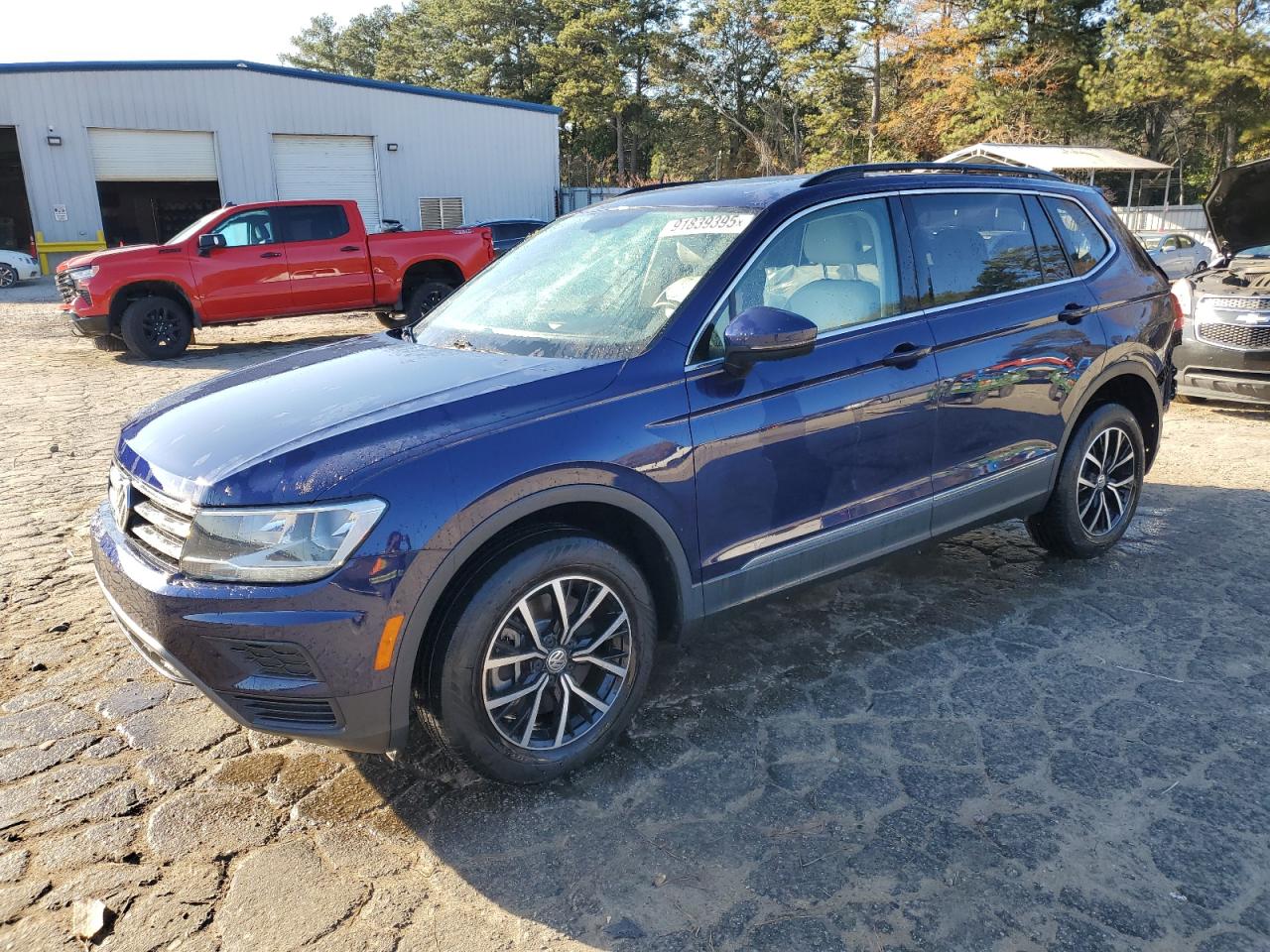 VOLKSWAGEN TIGUAN SE