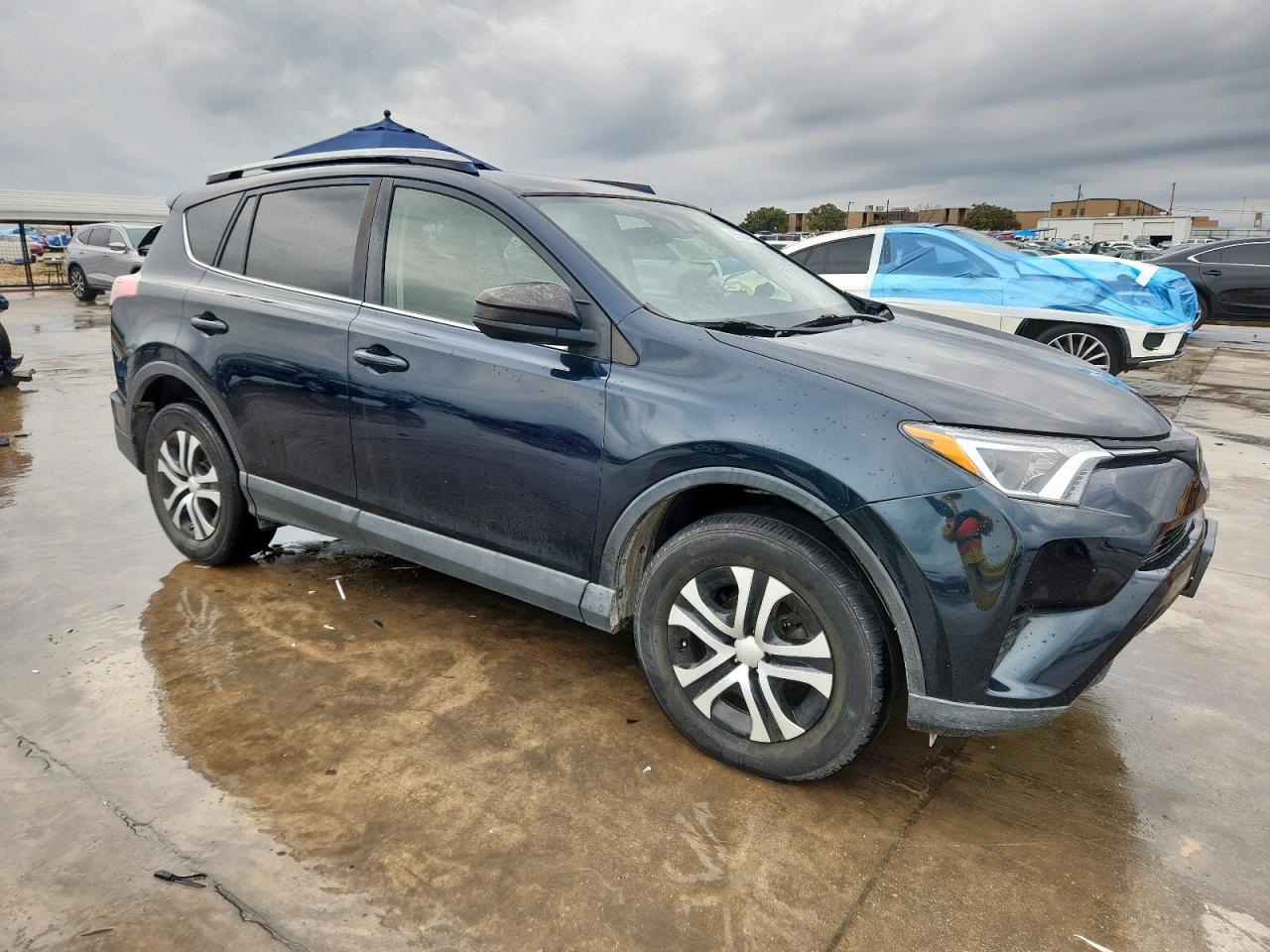 TOYOTA RAV4 LE