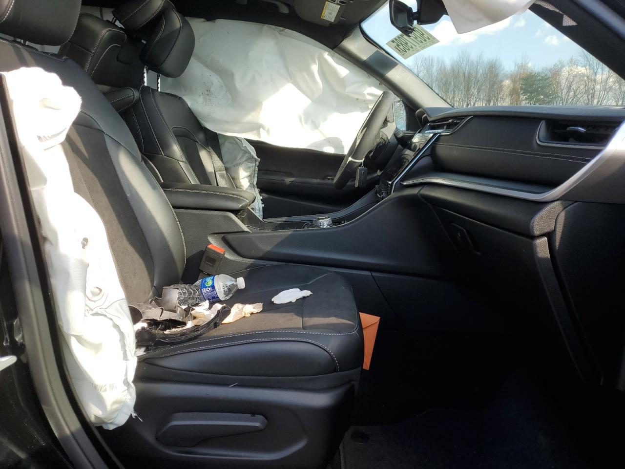 JEEP GRAND CHEROKEE L LAREDO