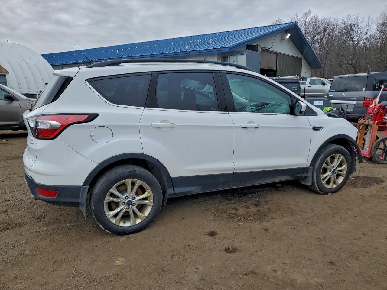 FORD ESCAPE SE