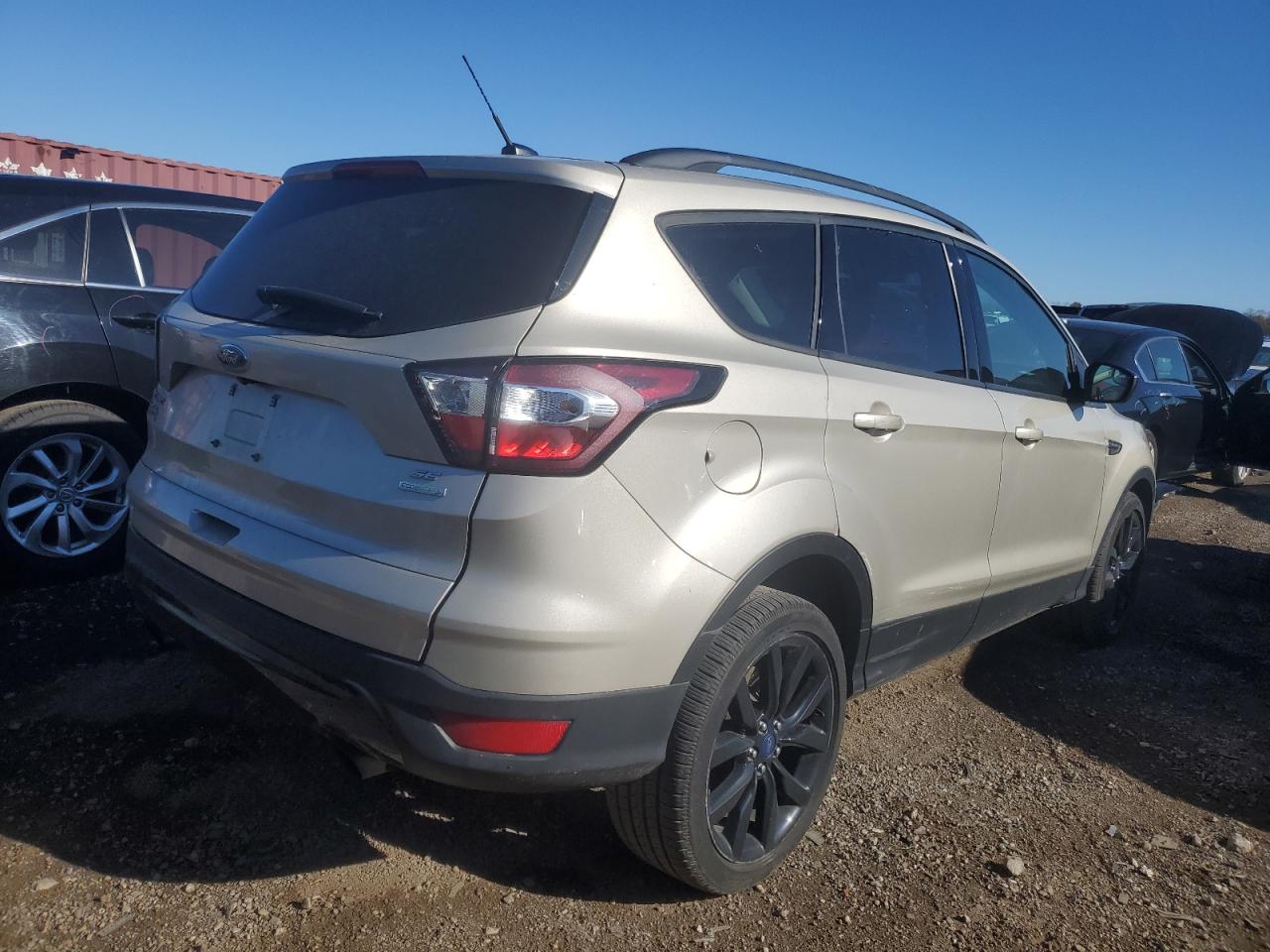 FORD ESCAPE SE