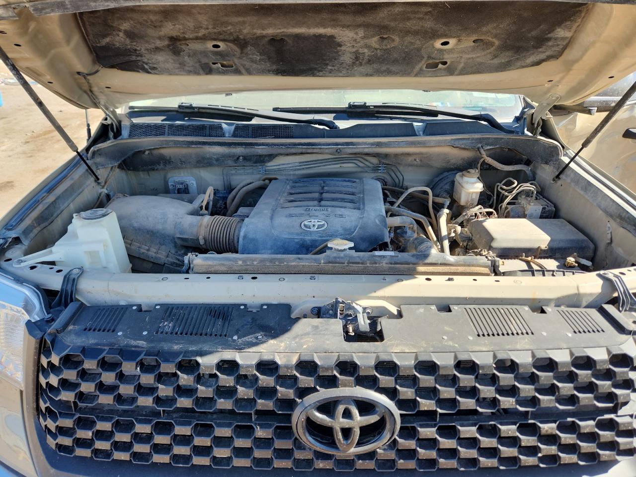 TOYOTA TUNDRA DOUBLE CAB SR