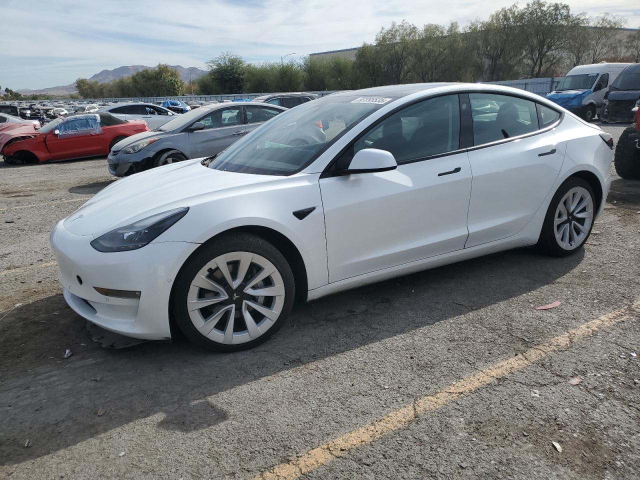 TESLA MODEL 3