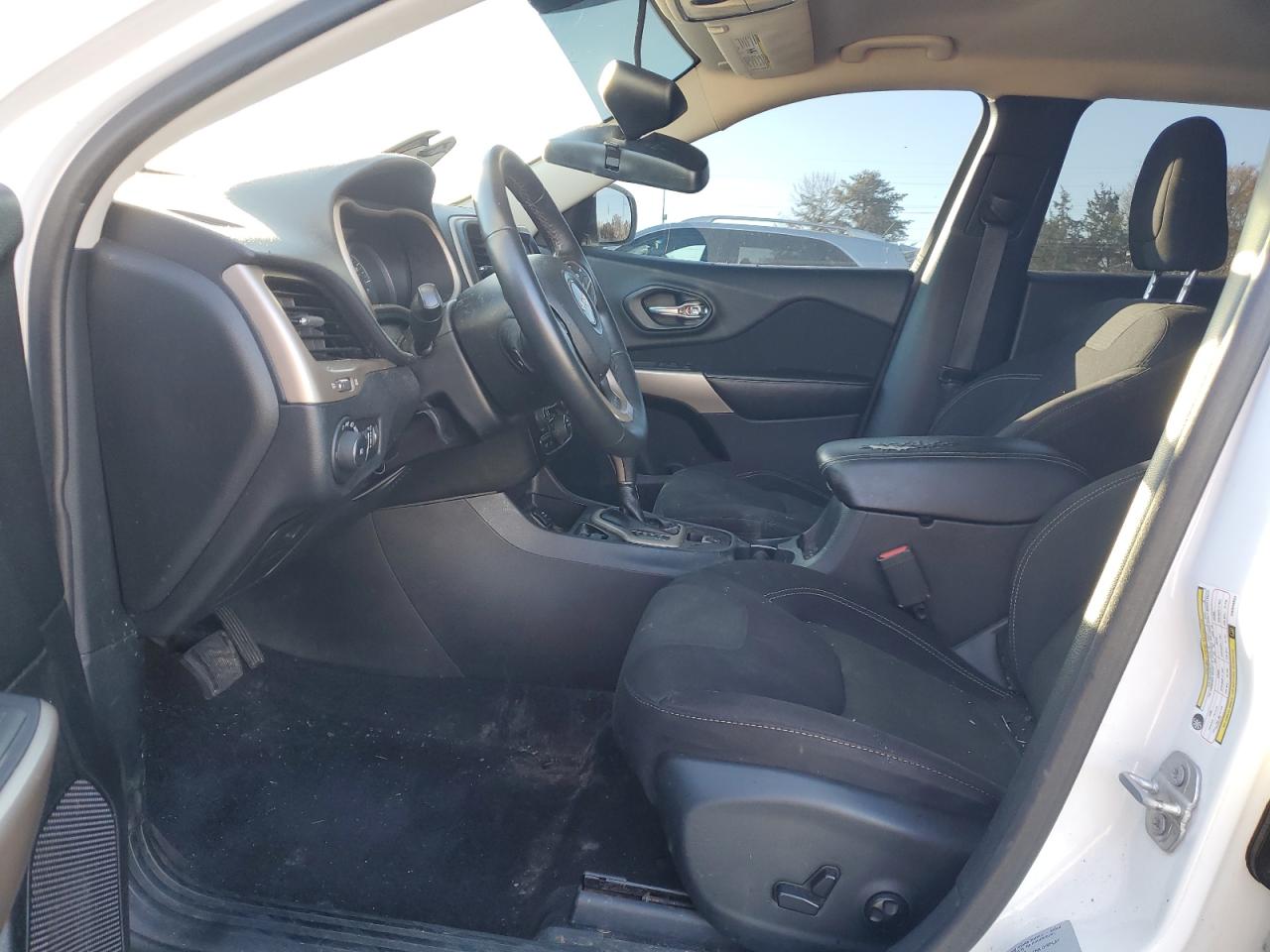 JEEP GRAND CHEROKEE LATITUDE