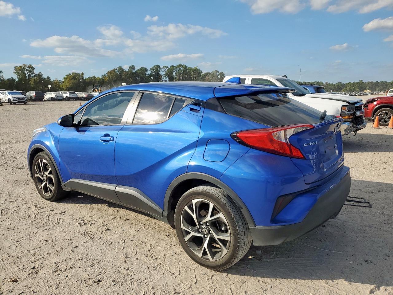 TOYOTA C-HR XLE