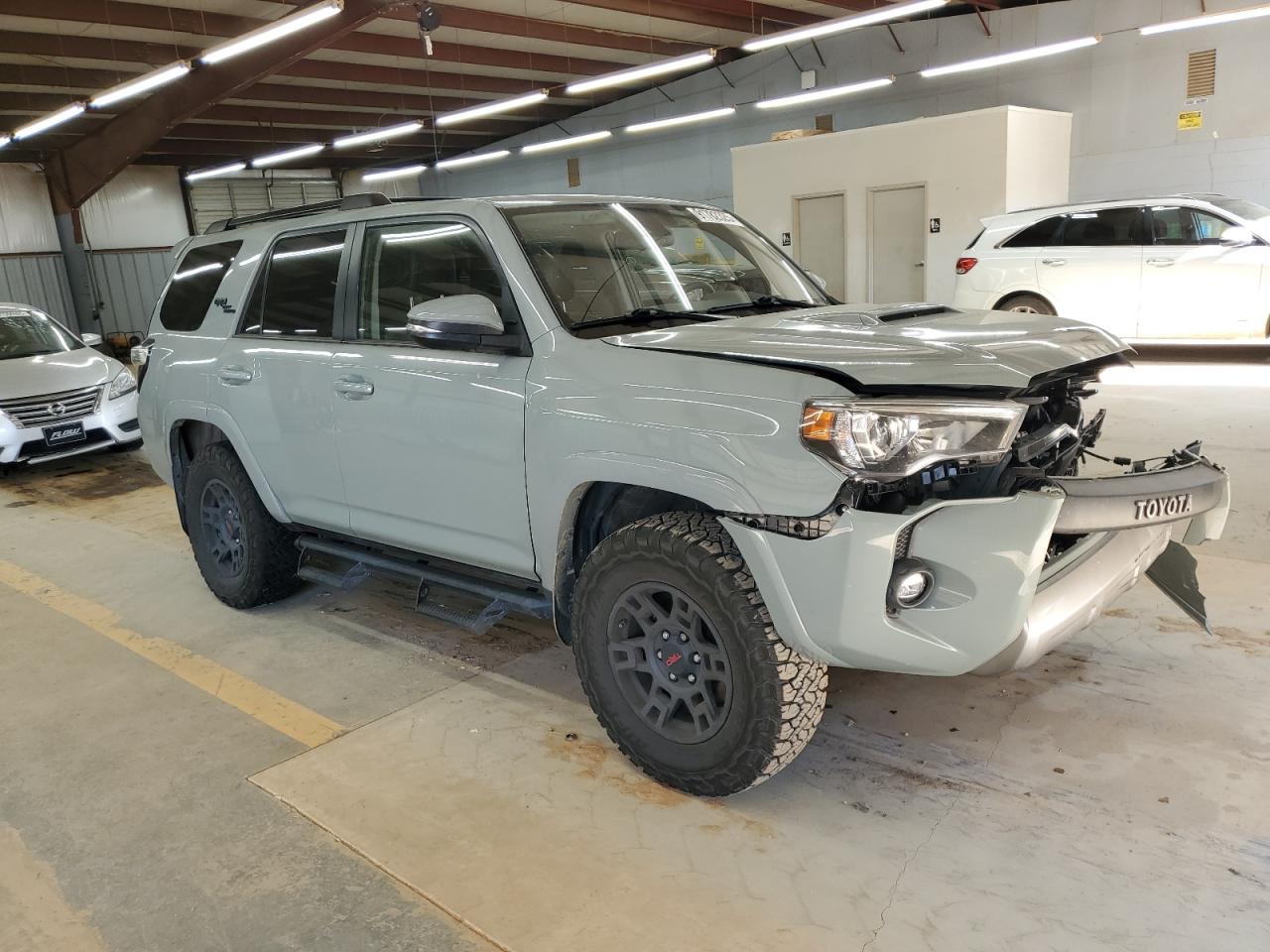 TOYOTA 4RUNNER SE