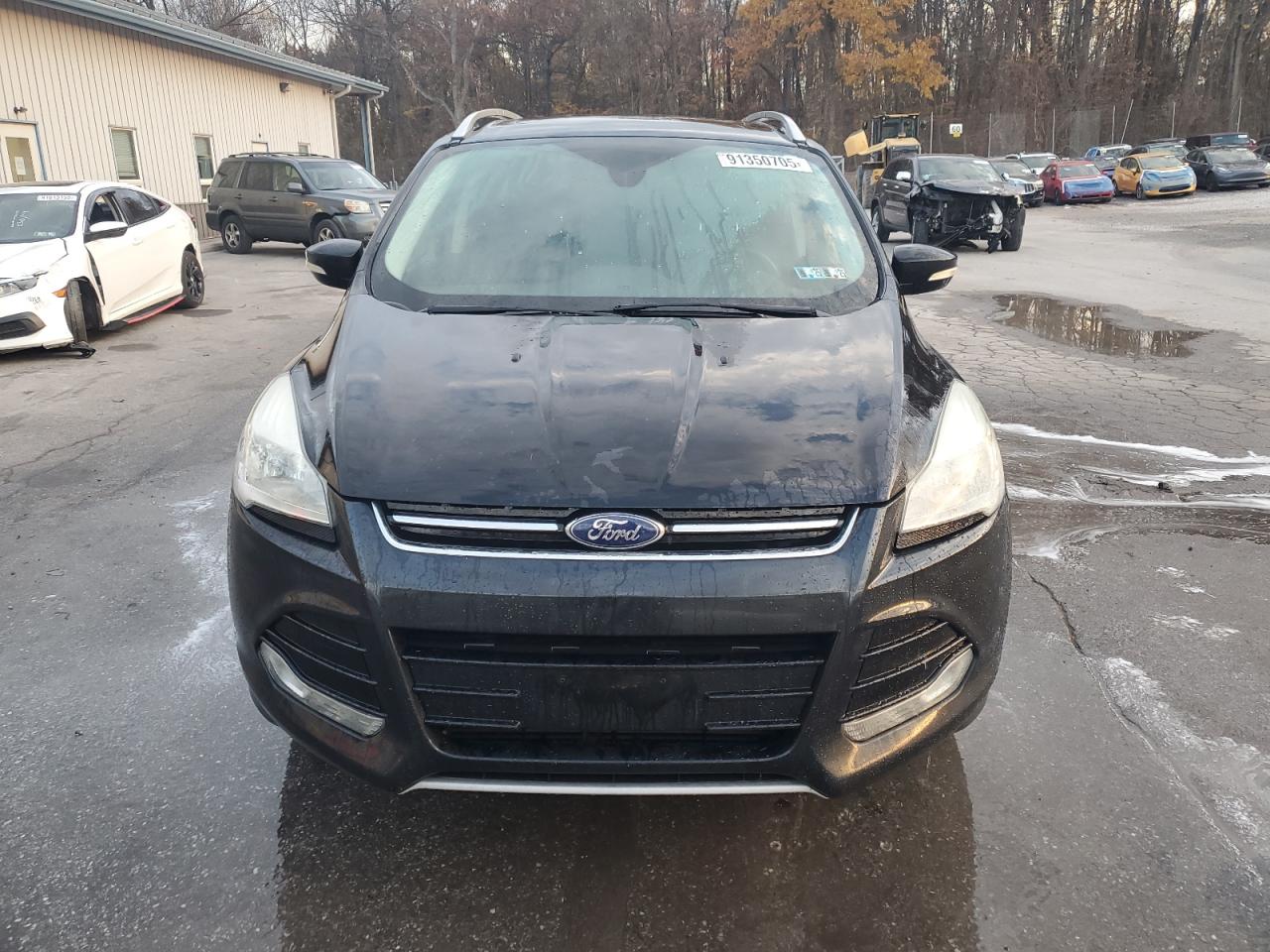 FORD ESCAPE TITANIUM