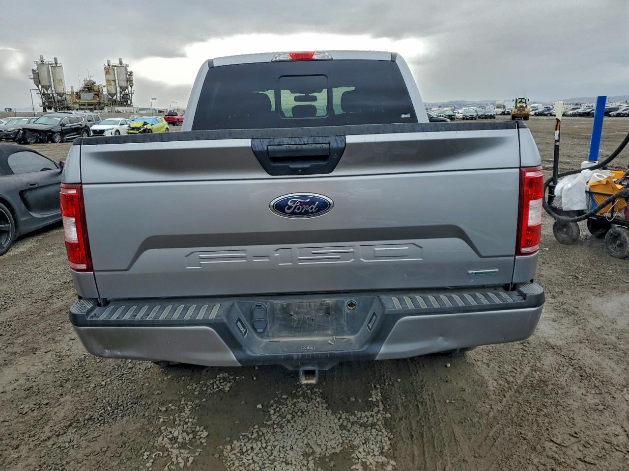 FORD F-150 SUPERCREW
