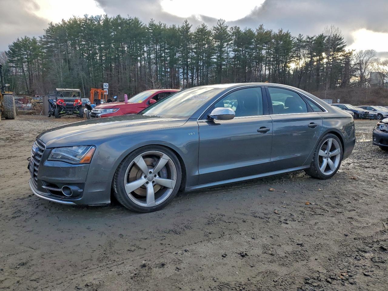 AUDI S8 QUATTRO