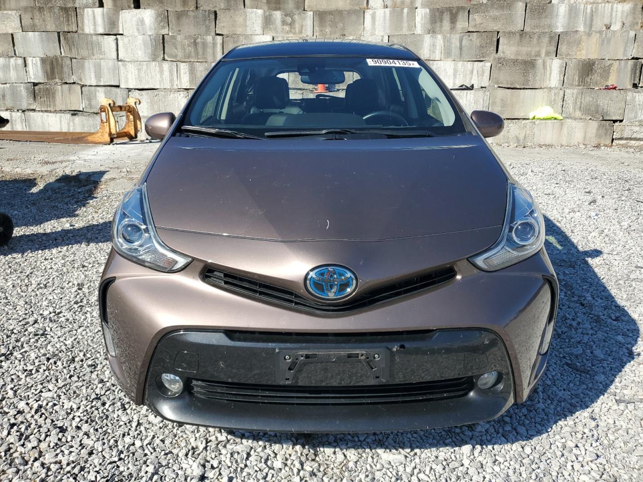 TOYOTA PRIUS V