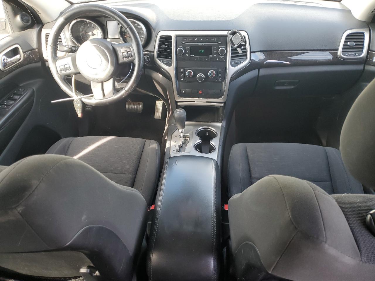 JEEP GRAND CHEROKEE LAREDO