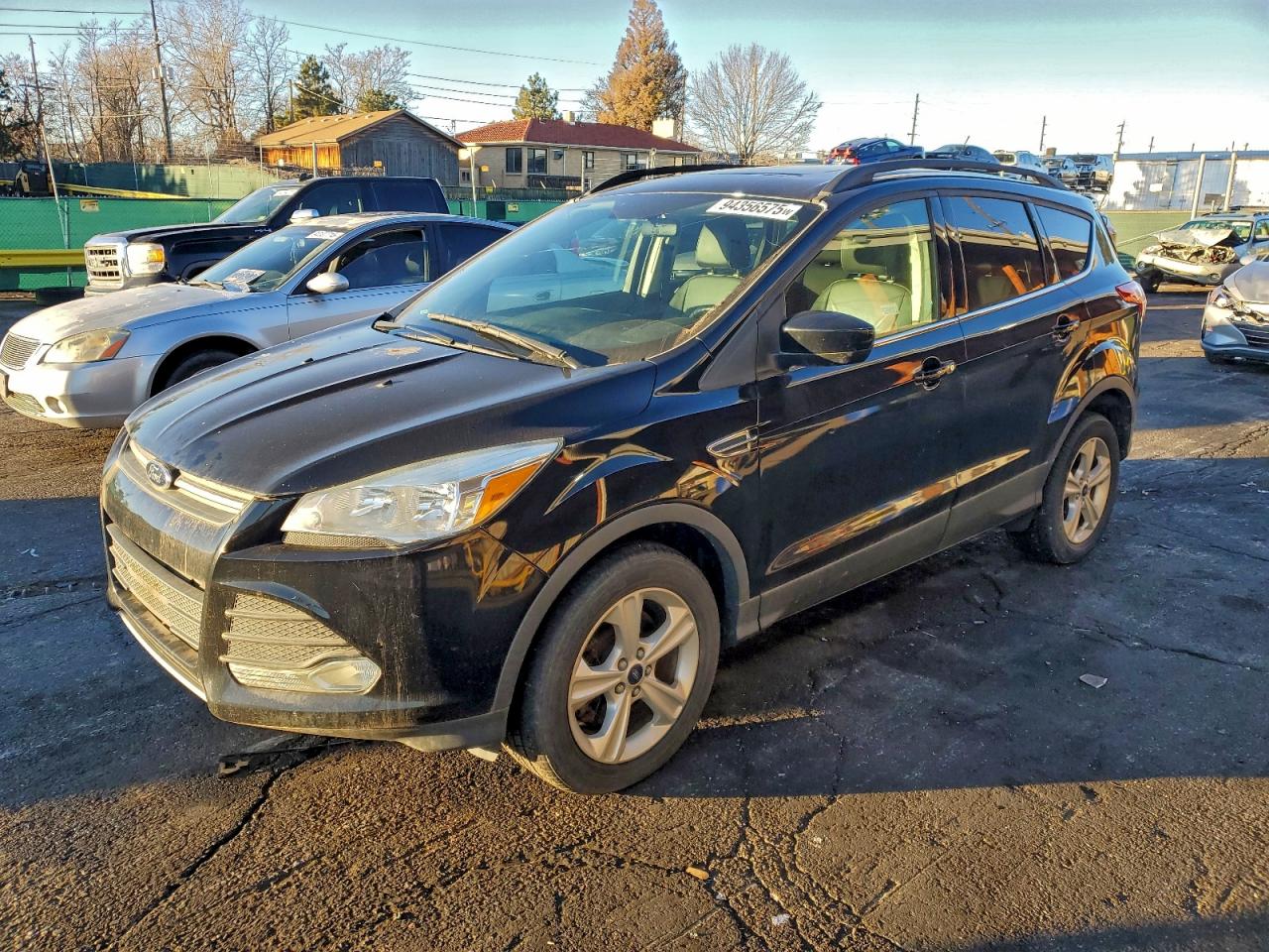 FORD ESCAPE SE