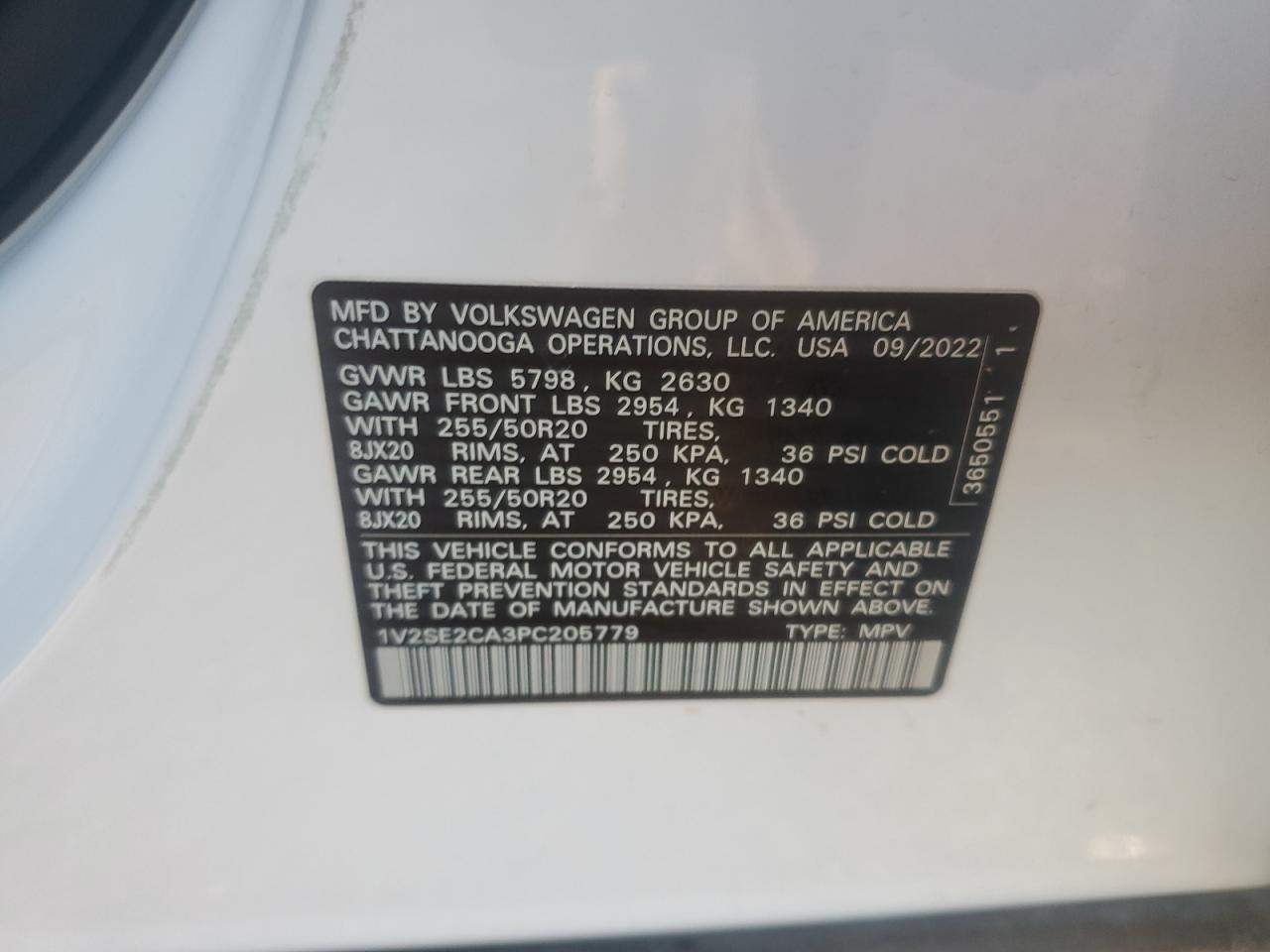 VOLKSWAGEN ATLAS CROSS SPORT SEL R-LINE