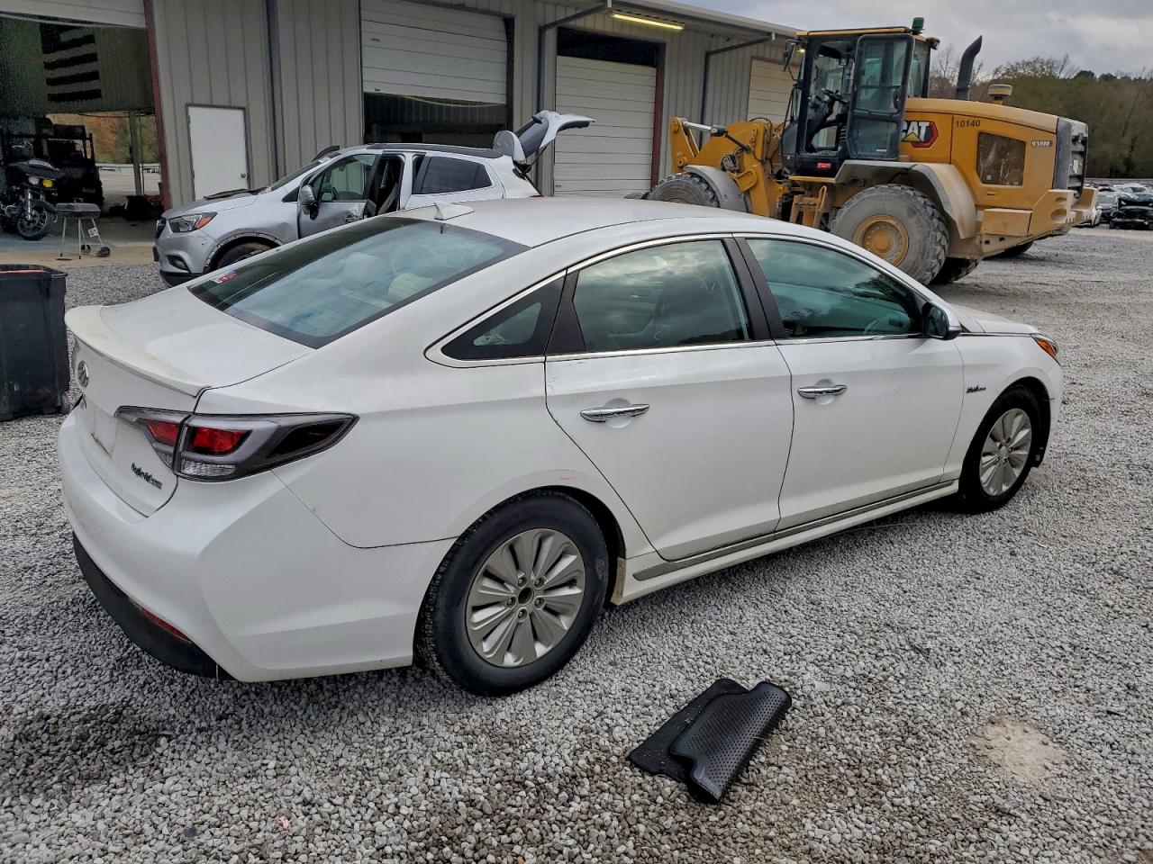 HYUNDAI SONATA HYBRID