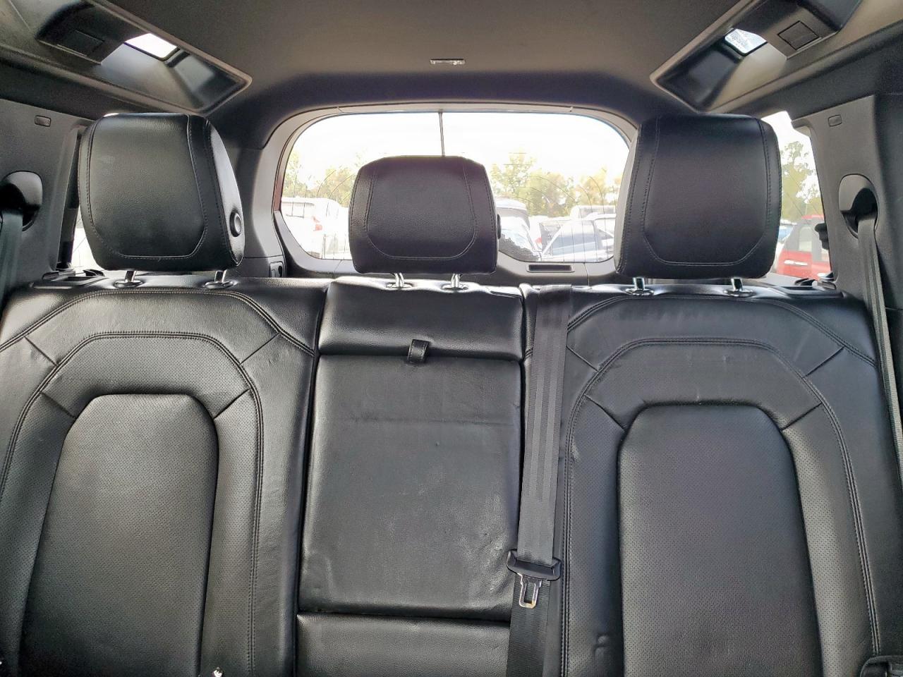 LAND ROVER DEFENDER 110 S