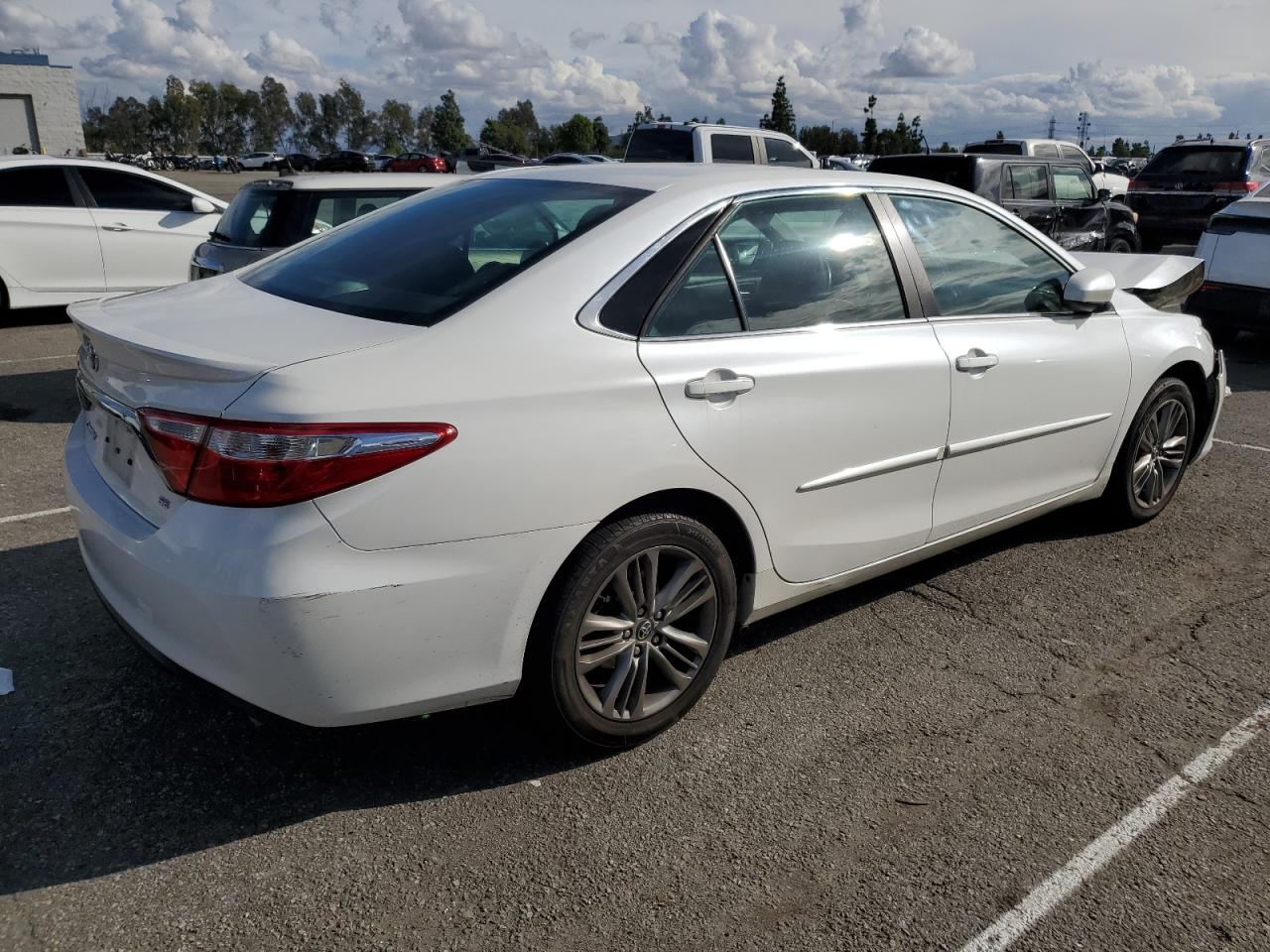 Lot #3310705734 2017 TOYOTA CAMRY LE