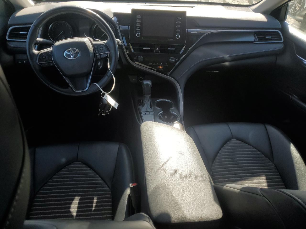 TOYOTA CAMRY SE NIGHT SHADE