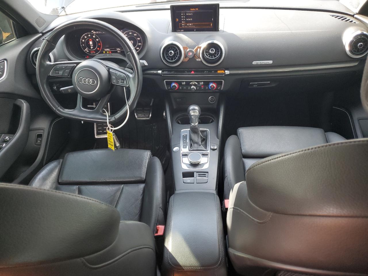 AUDI A3 E-TRON PREMIUM PLUS