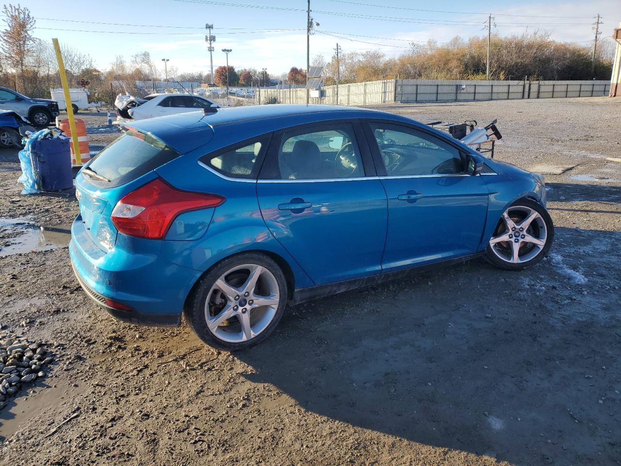 FORD FOCUS TITANIUM