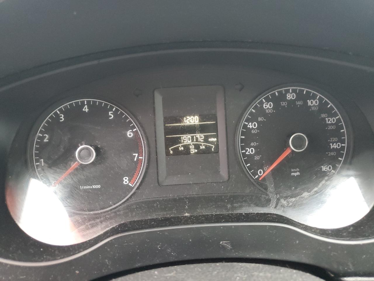 VOLKSWAGEN JETTA BASE