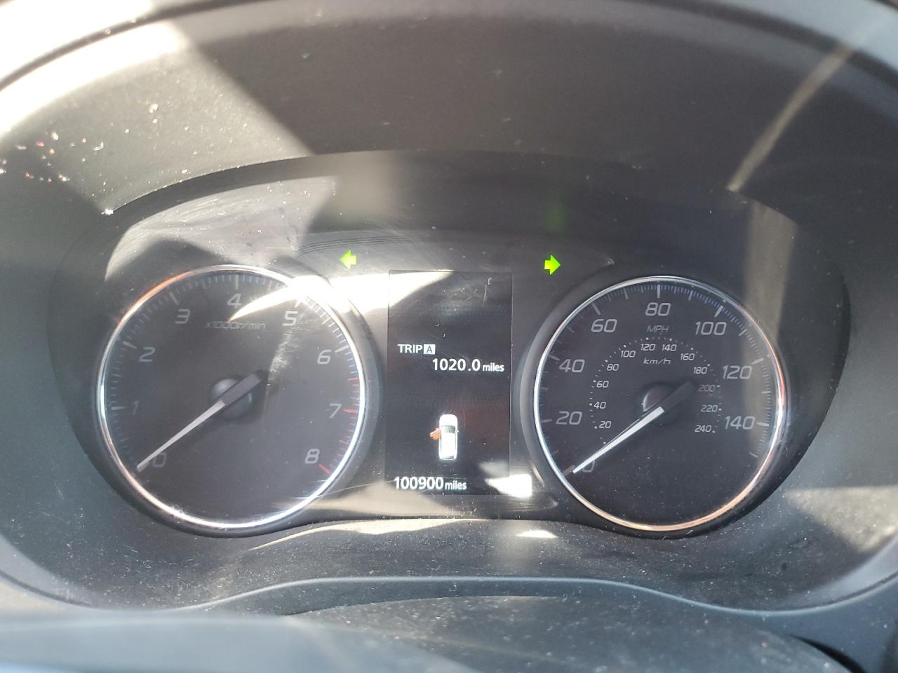 MITSUBISHI OUTLANDER SE