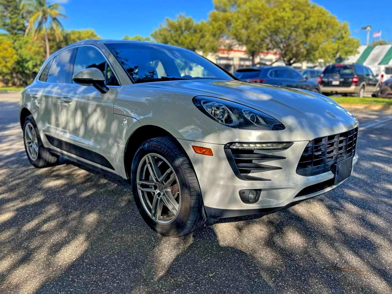 PORSCHE MACAN S