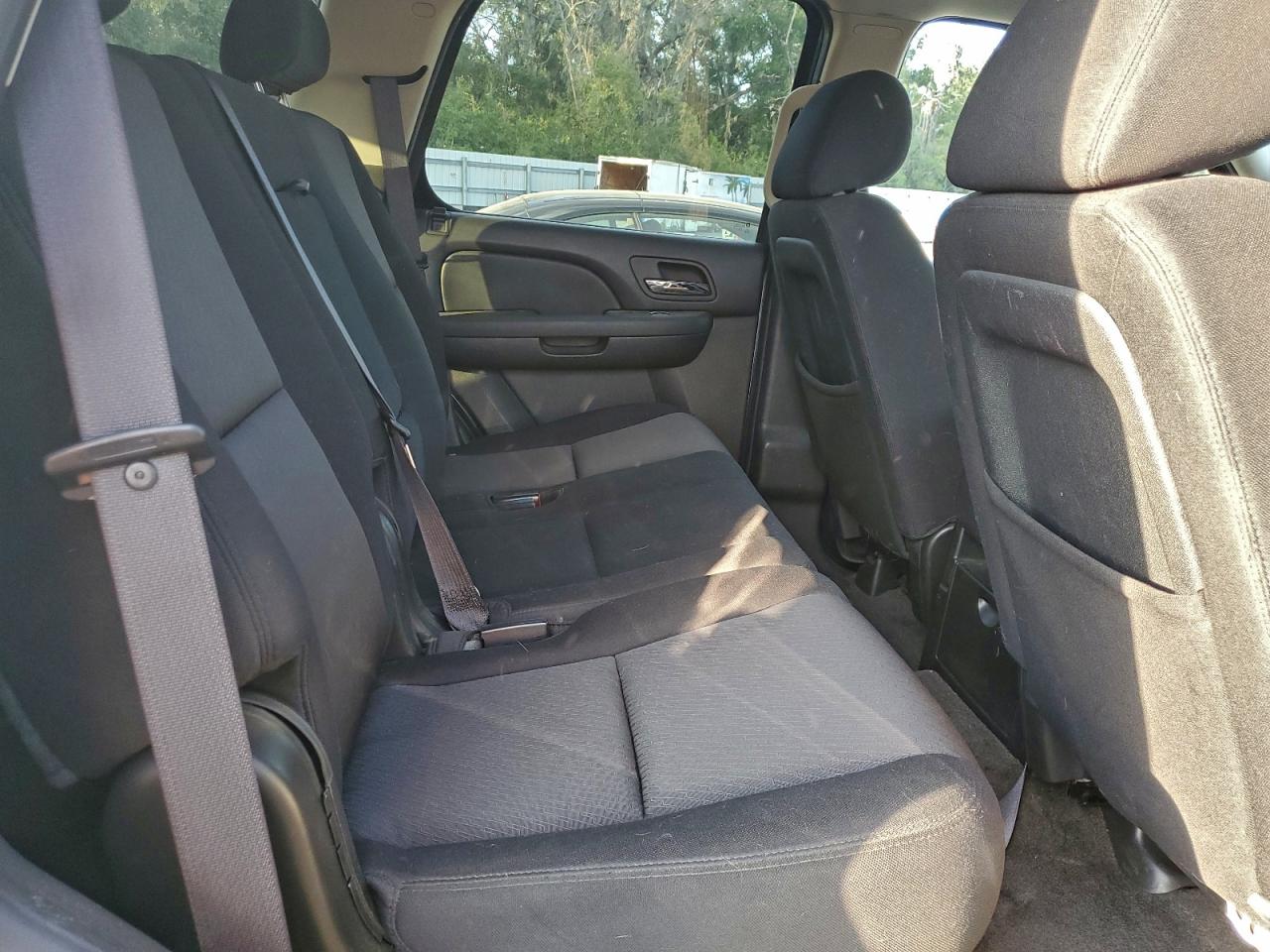 CHEVROLET TAHOE K1500 LS