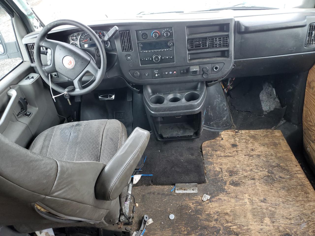 CHEVROLET EXPRESS LT