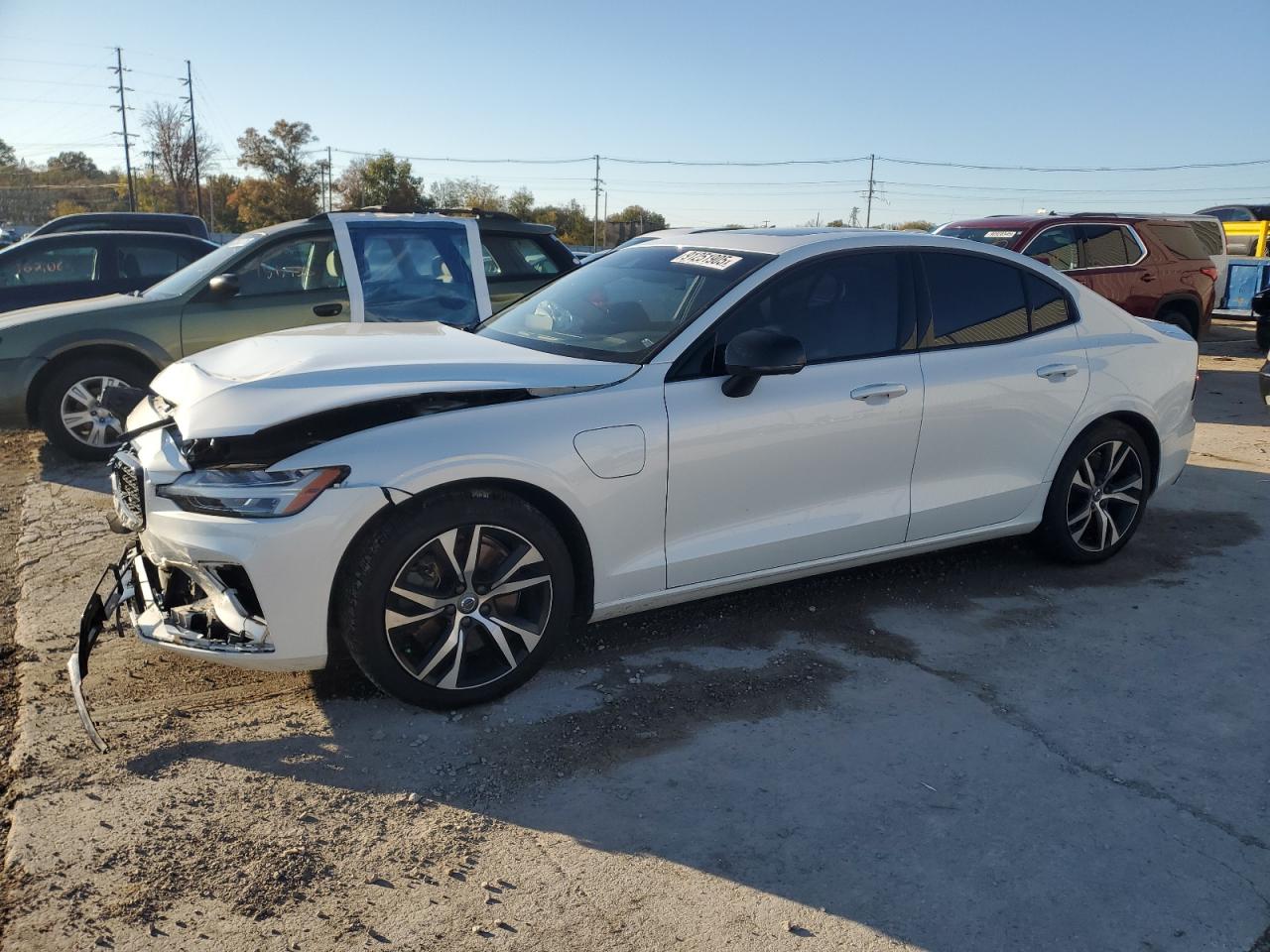 VOLVO S60 T8 RECHARGE R-DESIGN EXPRESSION