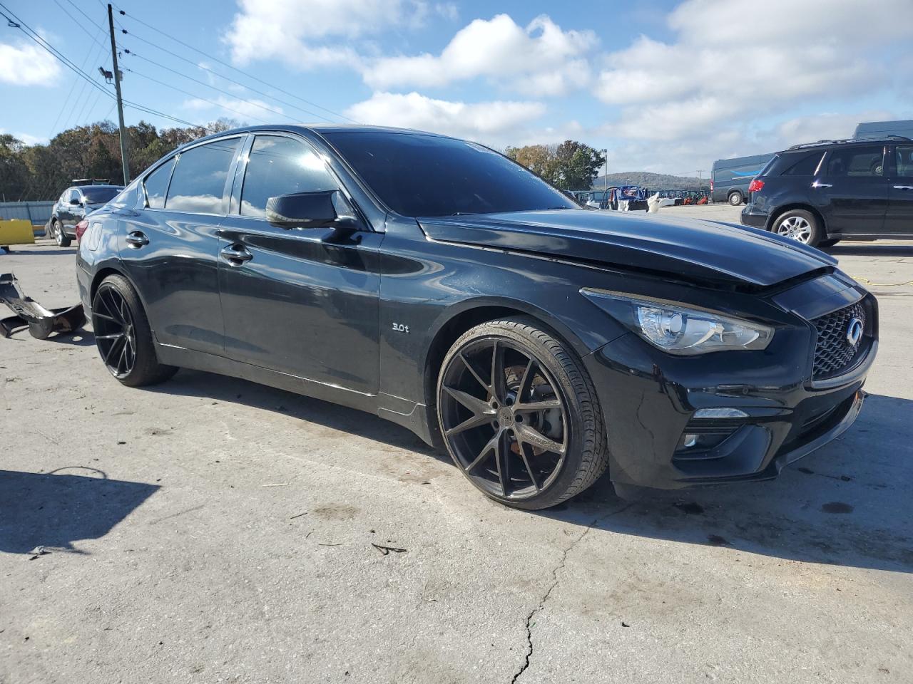 INFINITI Q50 LUXE