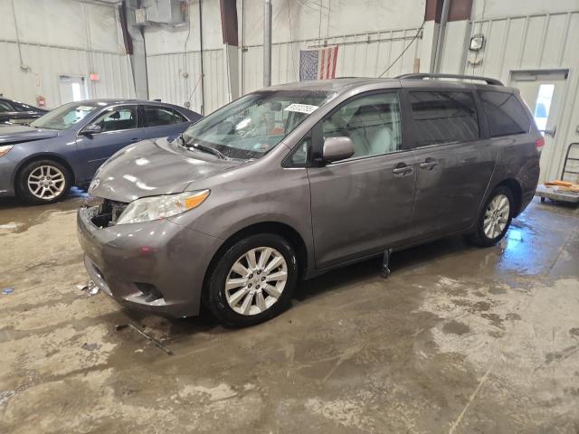 2013 TOYOTA SIENNA LE #3298158276