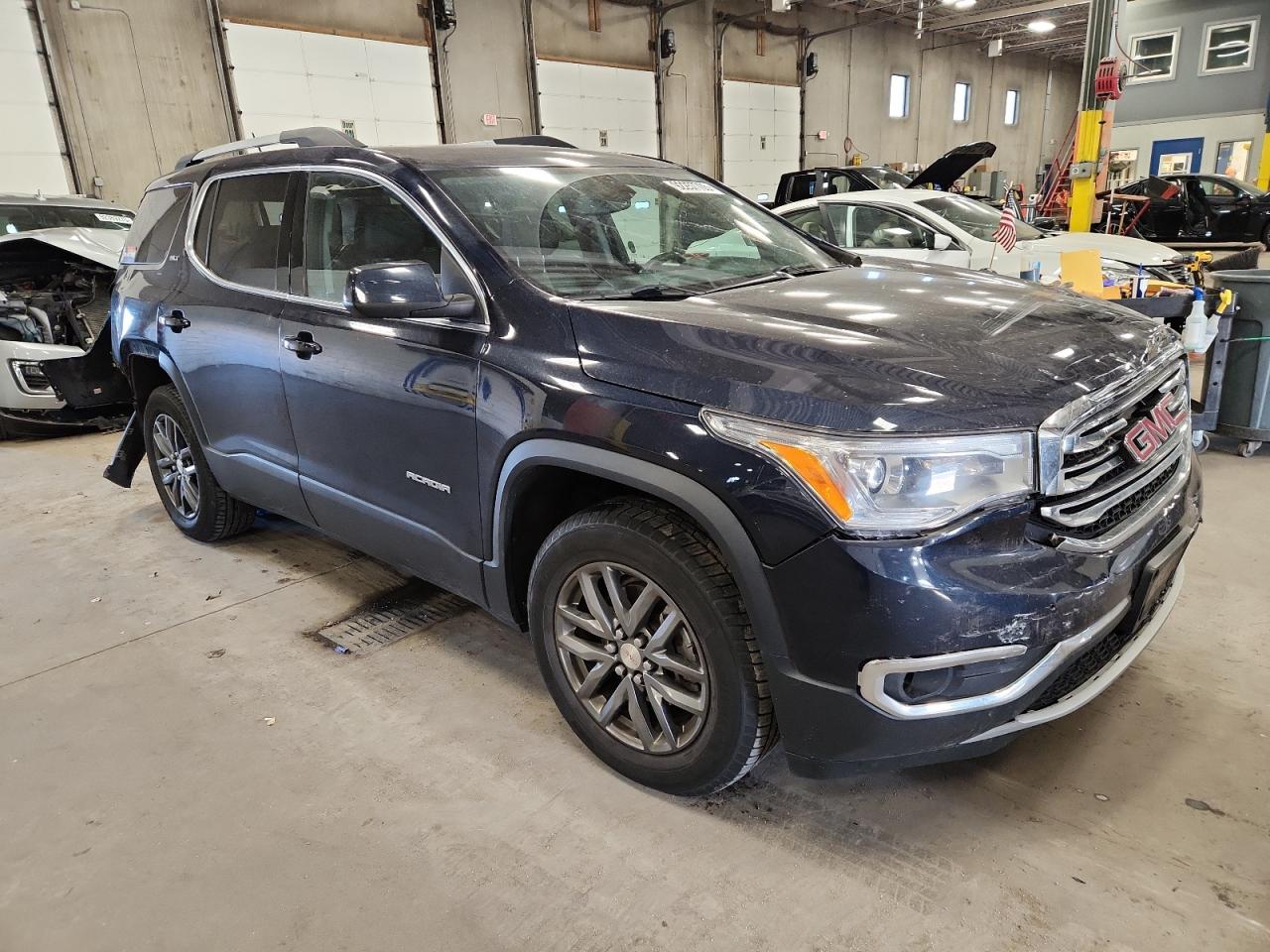 GMC ACADIA SLT-1