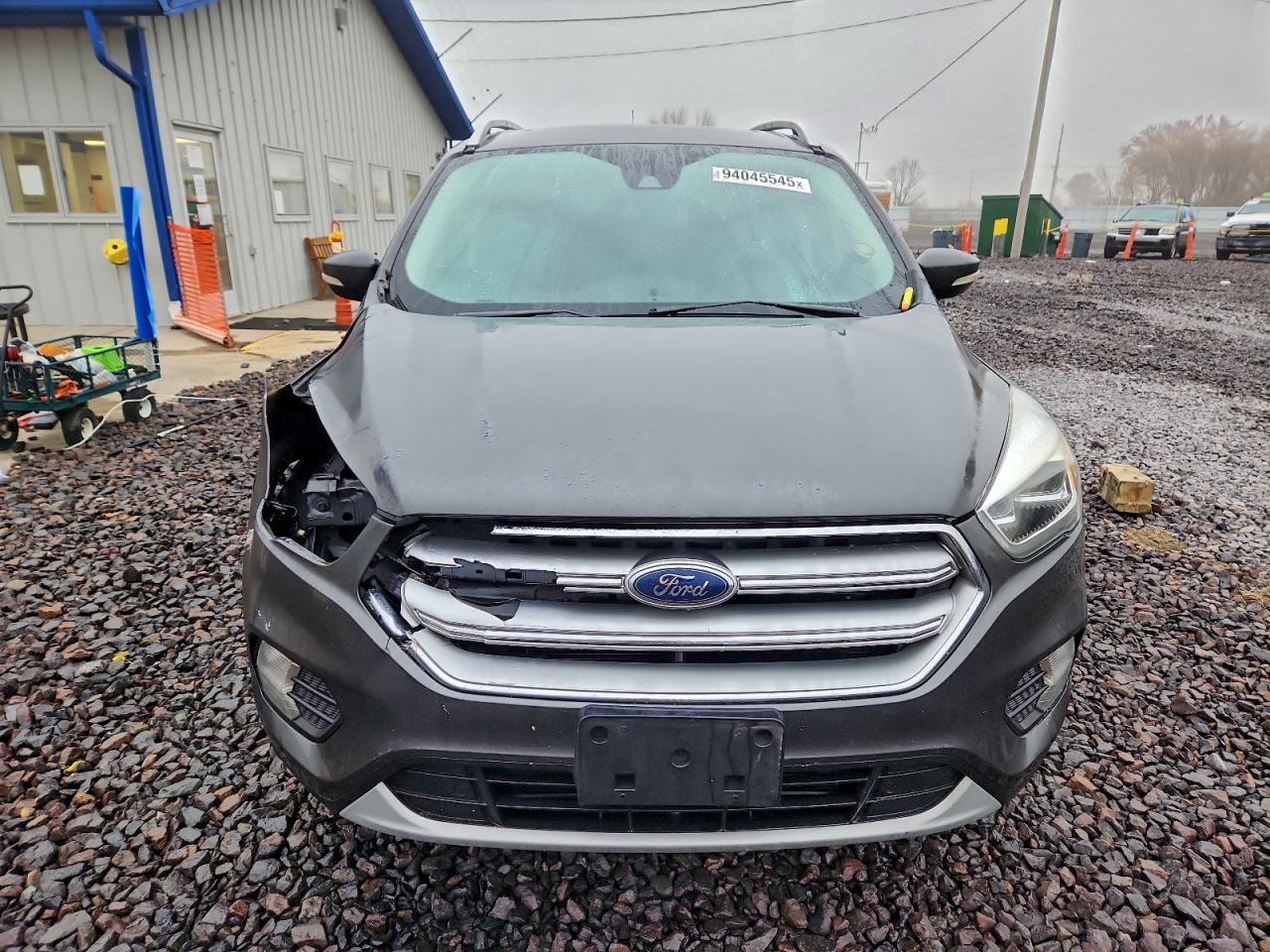FORD ESCAPE TITANIUM