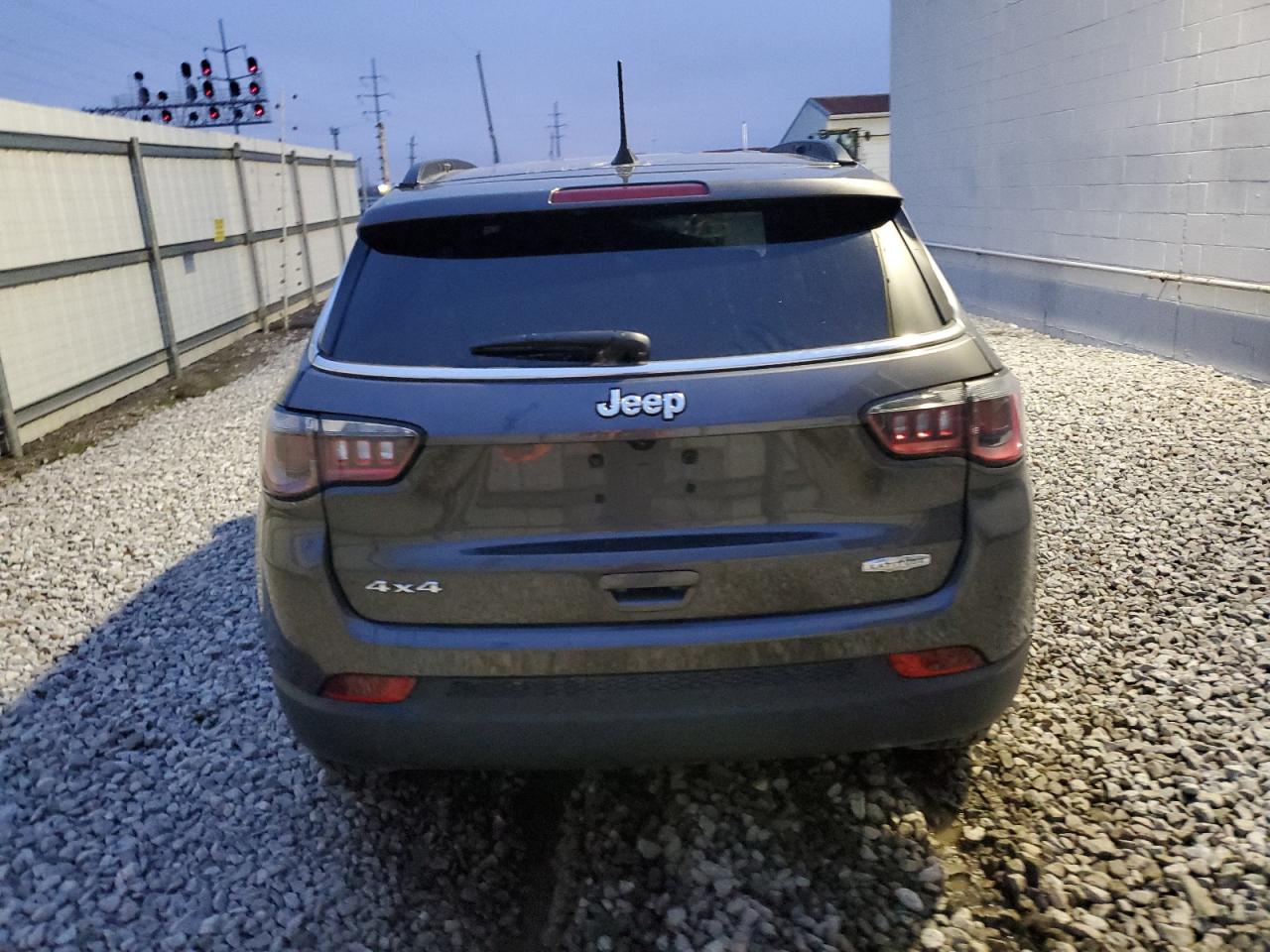 JEEP COMPASS LATITUDE