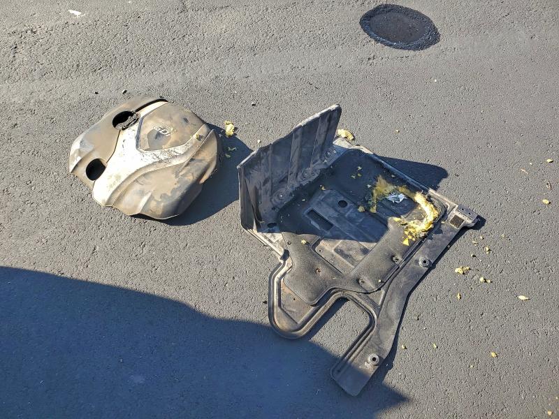 2011 HYUNDAI SONATA SE #3304022589