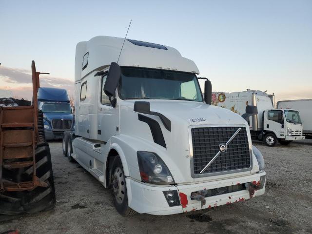 Global Auto Auctions: 2017 VOLVO VNL