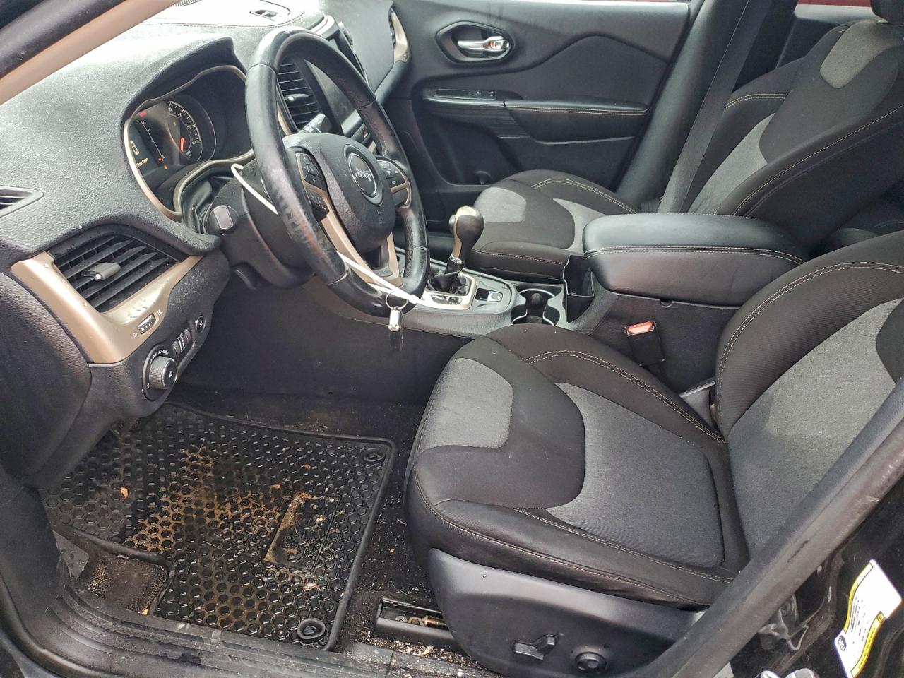 JEEP GRAND CHEROKEE LATITUDE