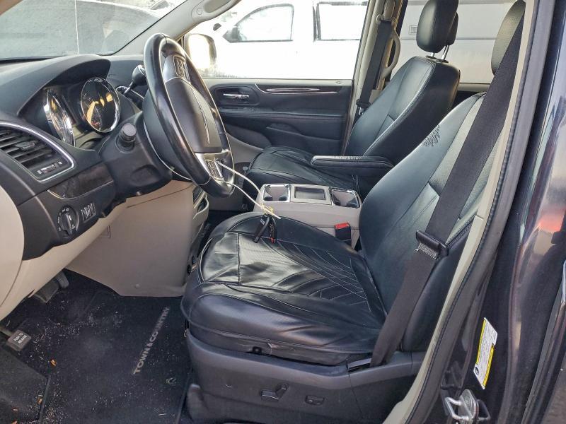 2013 CHRYSLER TOWN & COU #3301853957