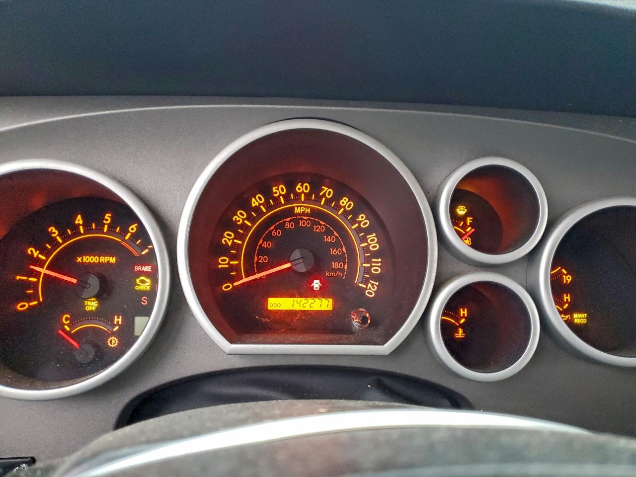 TOYOTA TUNDRA CREWMAX SR5