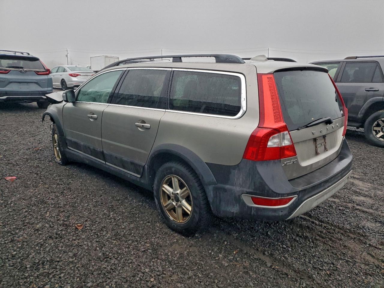 VOLVO XC70 3.2