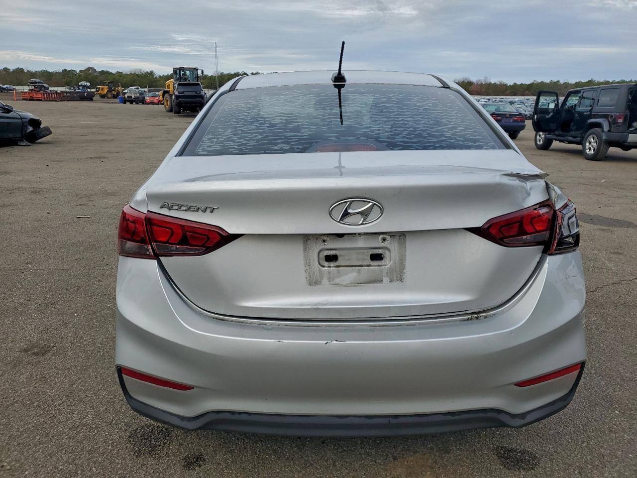 HYUNDAI ACCENT SE
