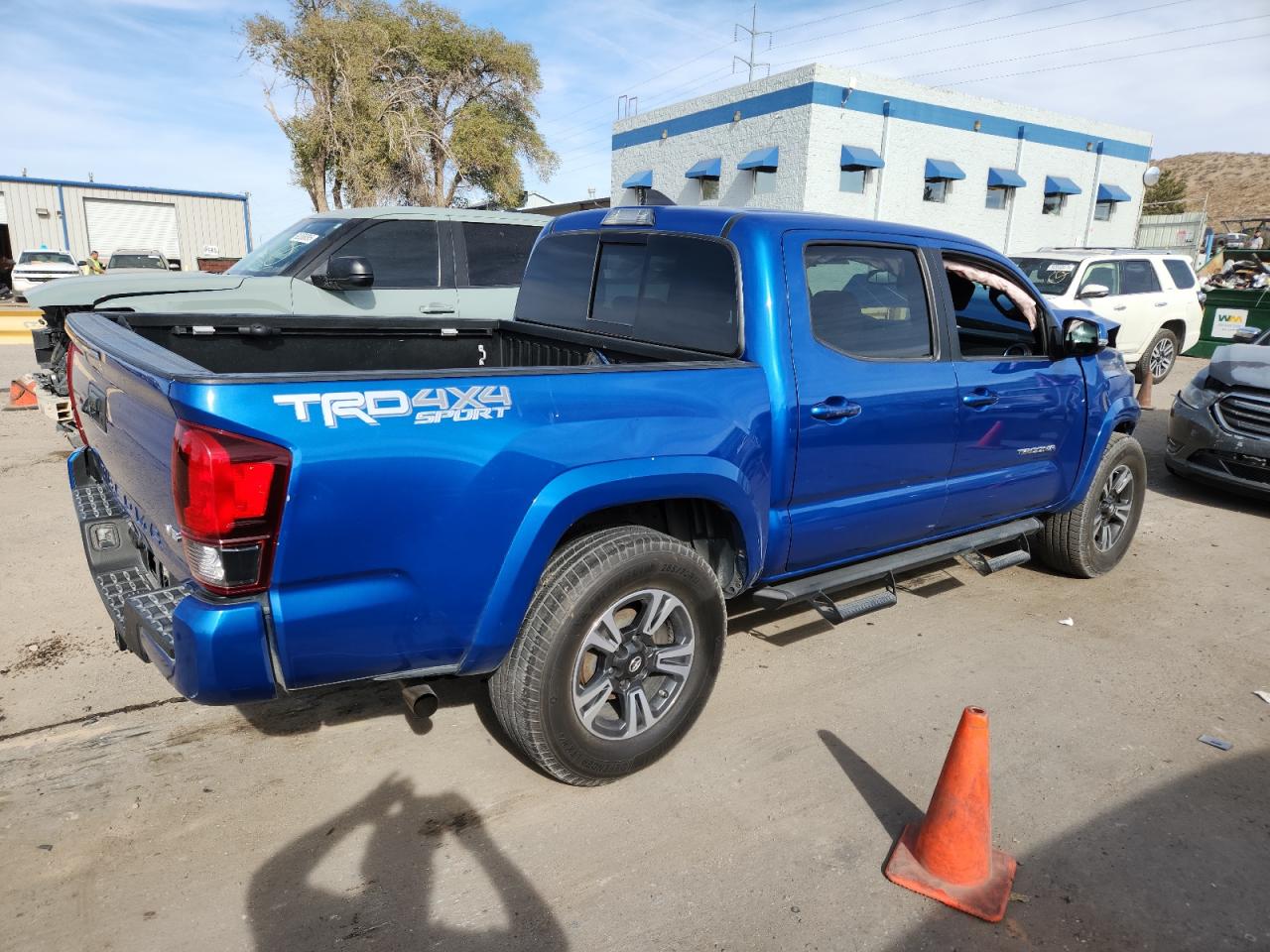 TOYOTA TACOMA DOUBLE CAB