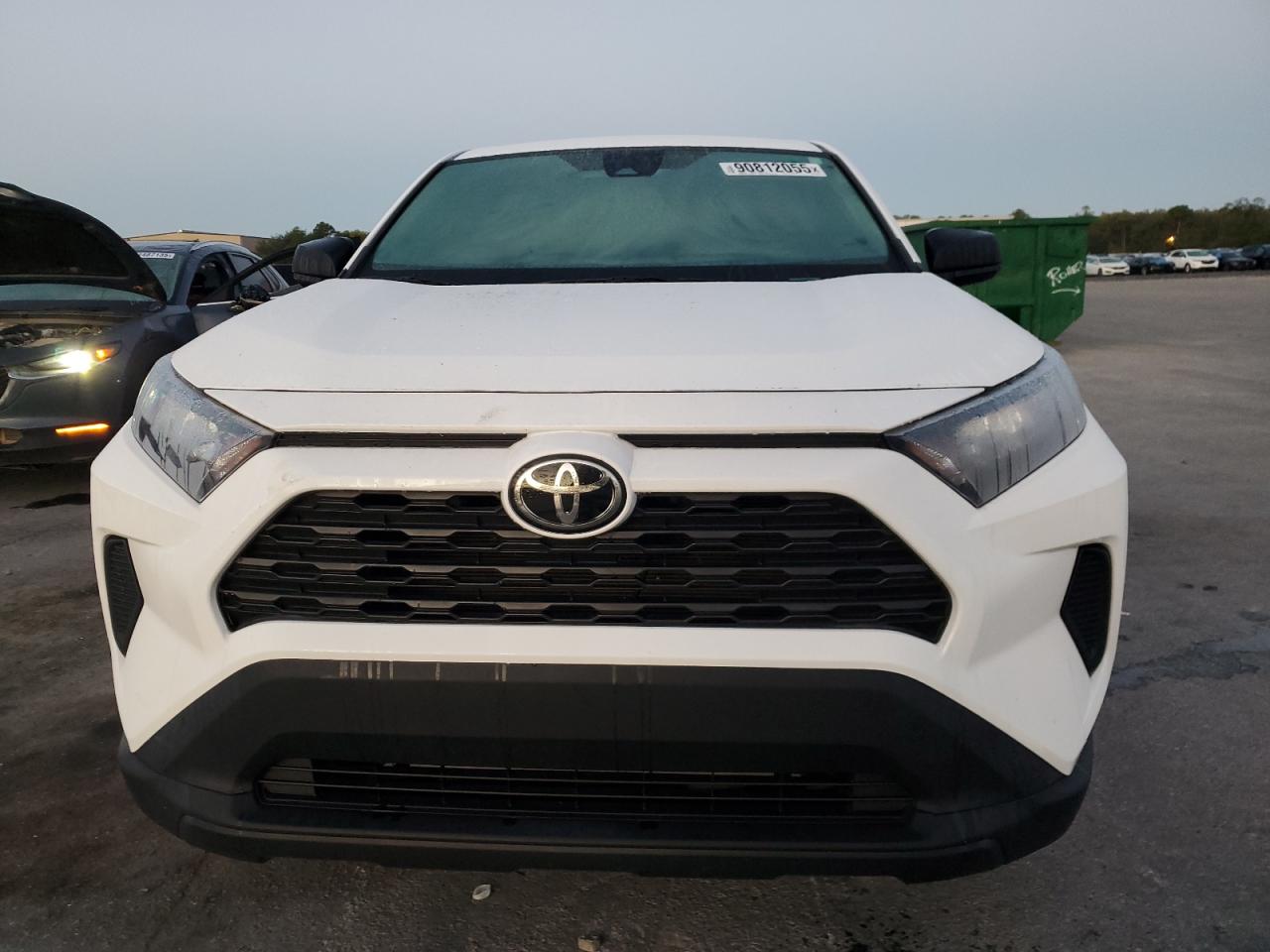 TOYOTA RAV4 LE