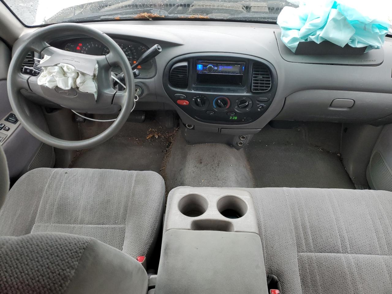 Lot #3290181212 2000 TOYOTA TUNDRA ACC