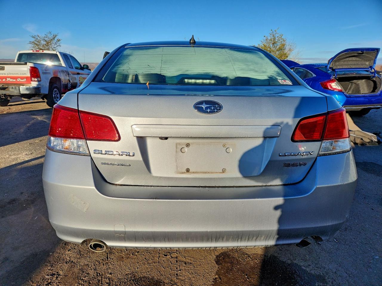 SUBARU LEGACY 3.6R LIMITED